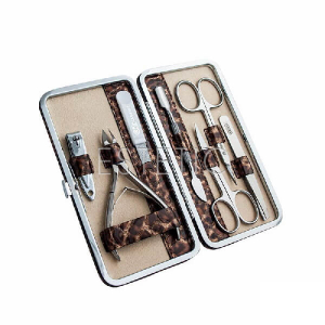 Маникюрный набор KDS 04-7112